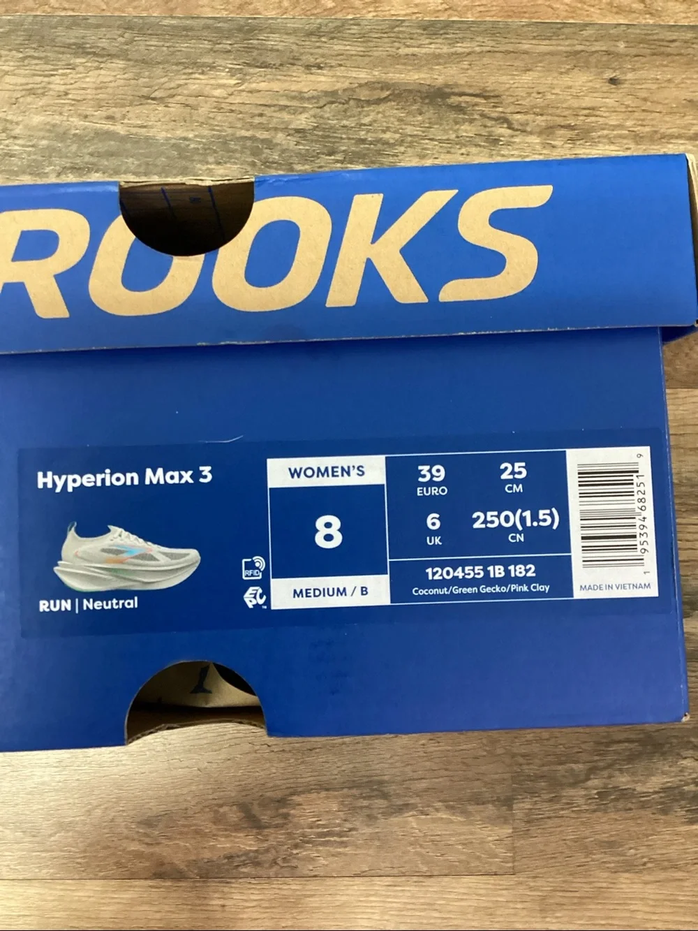 Women’s Brooks Hyperion Max 3